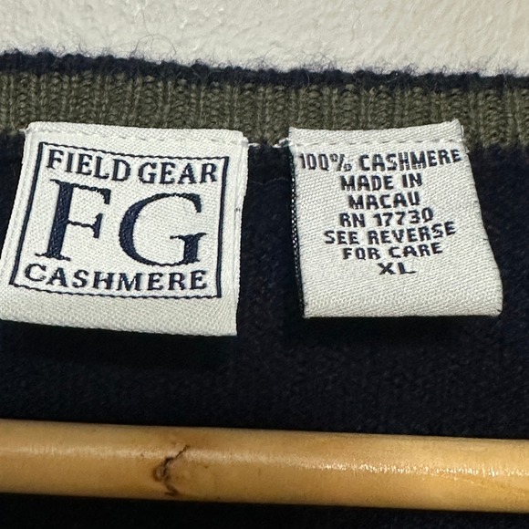 Field Gear 100% Cashmere Sweater Mens XL V-Neck Long Sleeve Classic Navy Blue - Picture 9 of 12